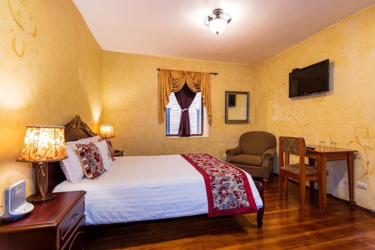 Boutique Balcones Hotel