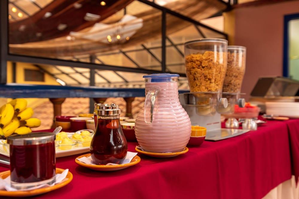 Boutique Balcones Hotel 4*