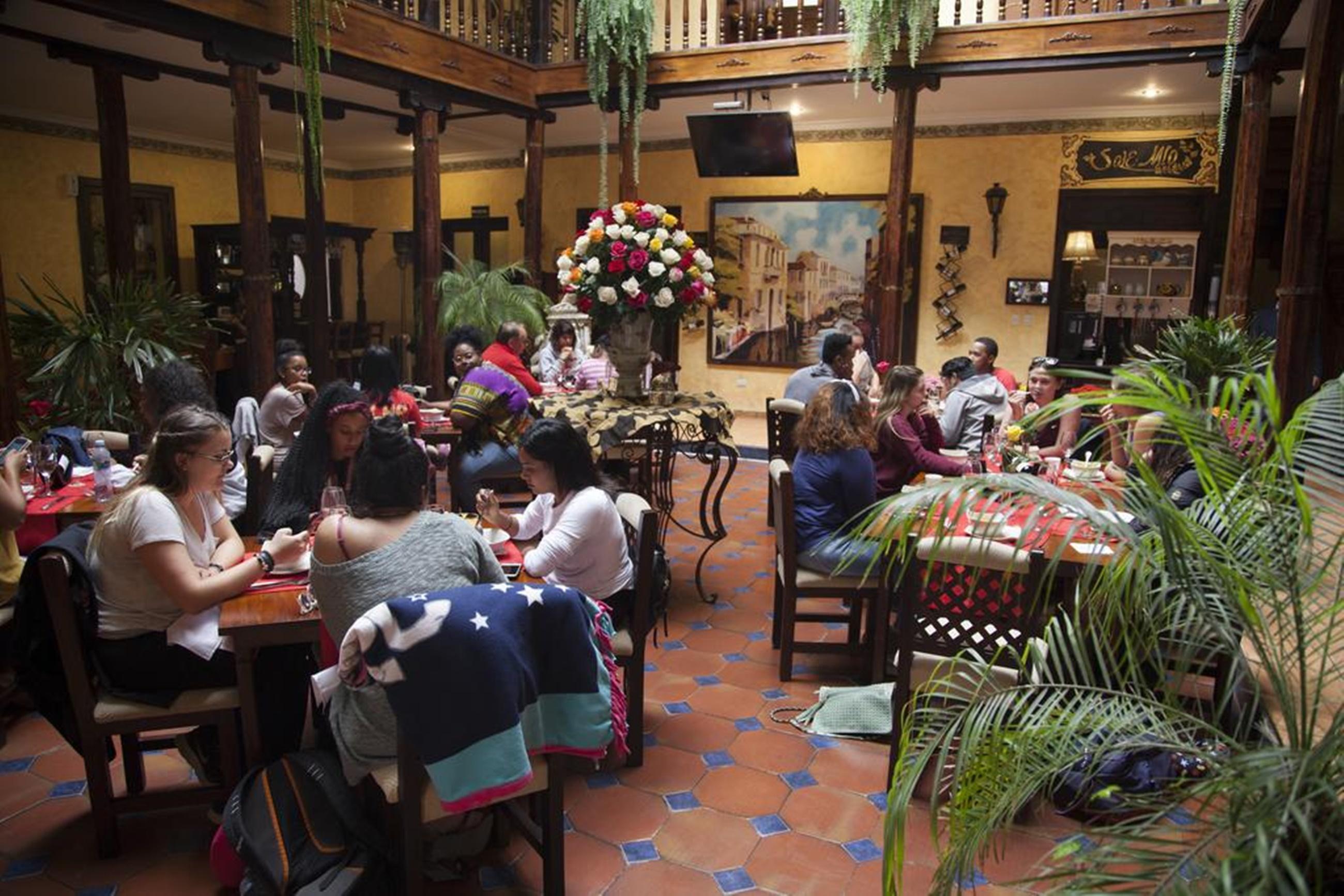 Boutique Balcones Hotel